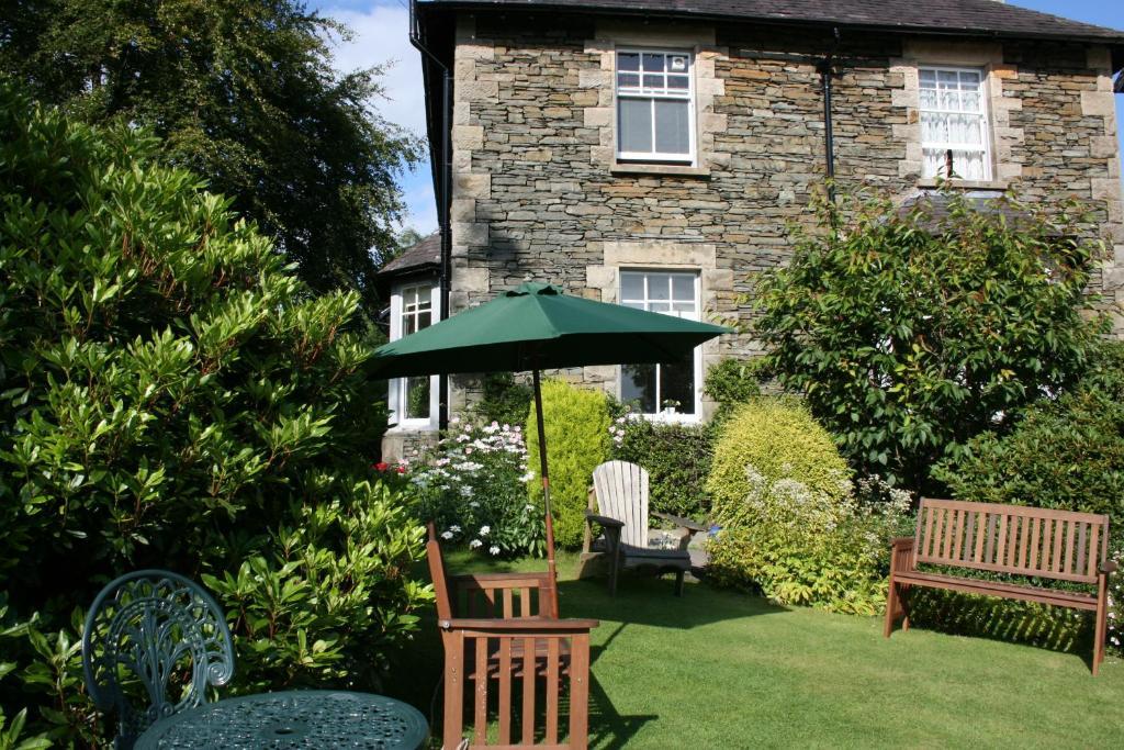Ivythwaite Lodge Guest House Windermere Exterior photo